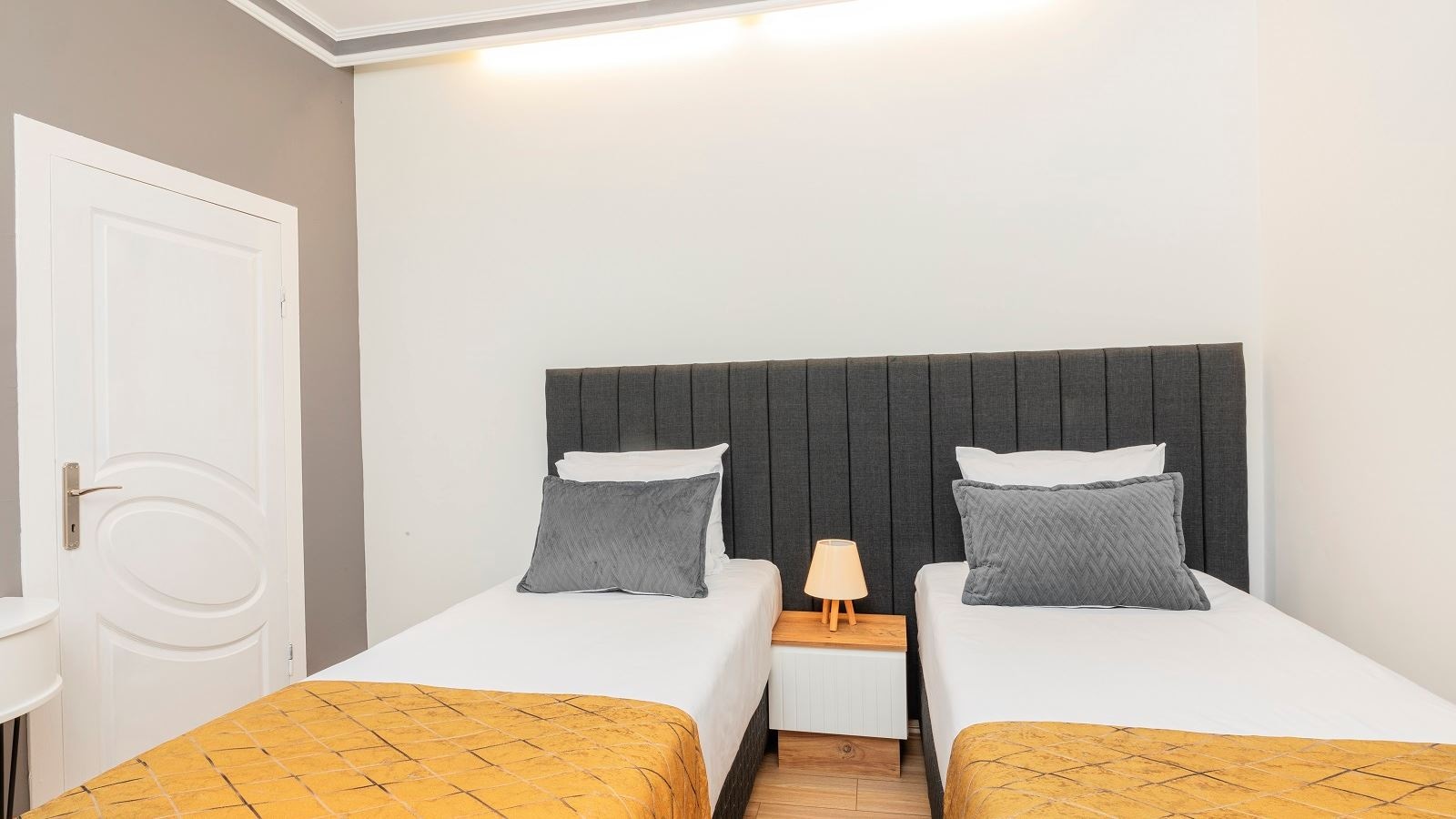 rooms-eko-standart-suit