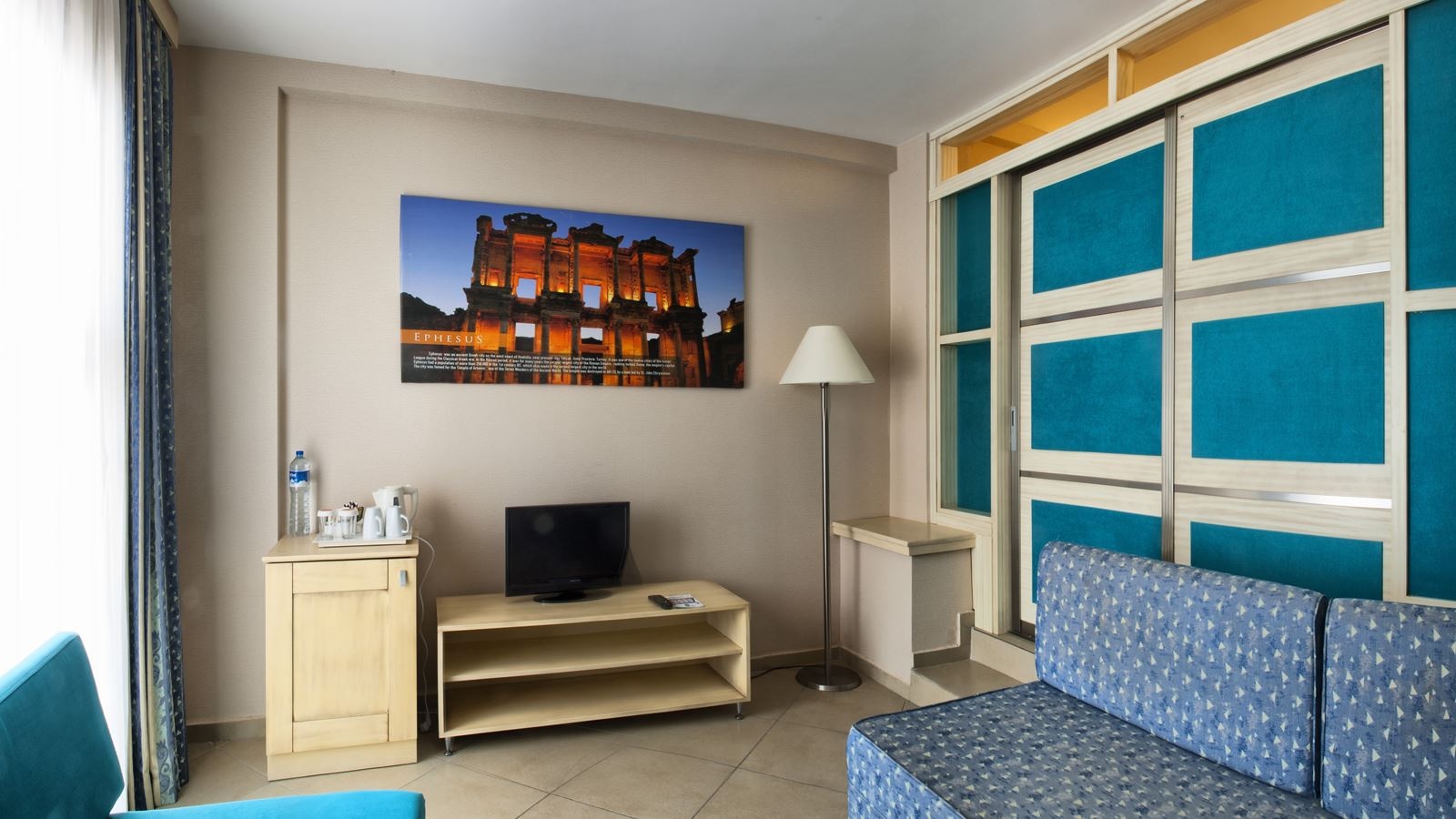 rooms-family-land-view-2-bedroomssliding-door-with-balcony-or-terrace