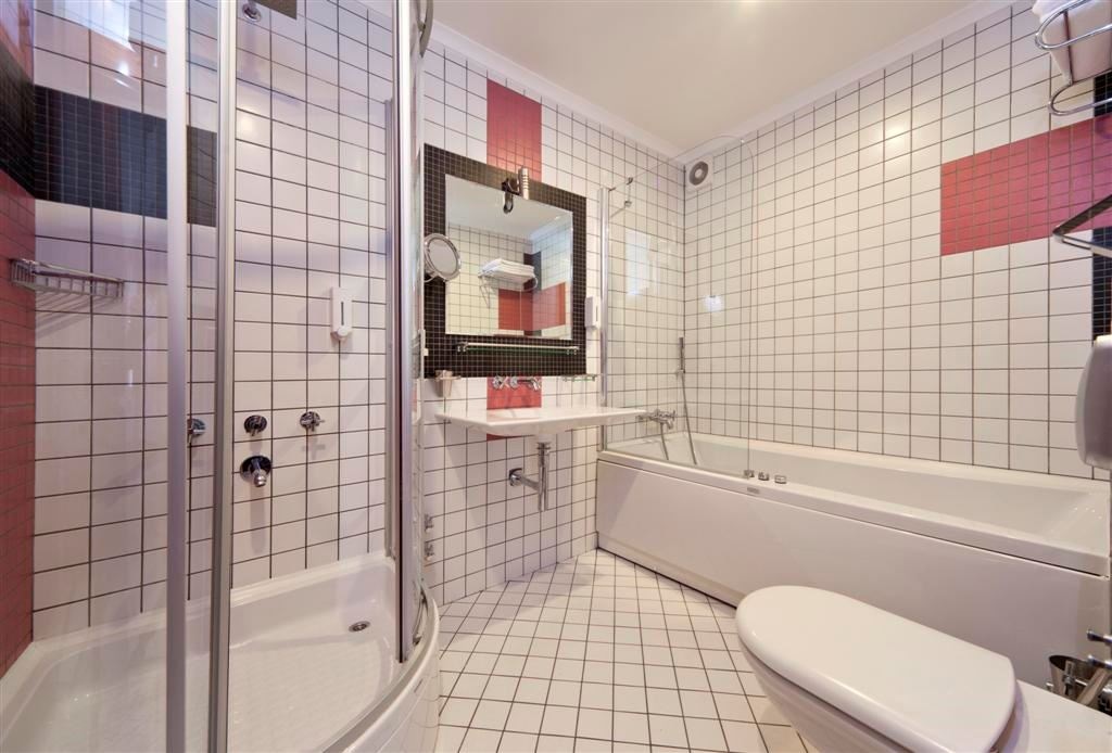 rooms-deluxe-king-suite-room