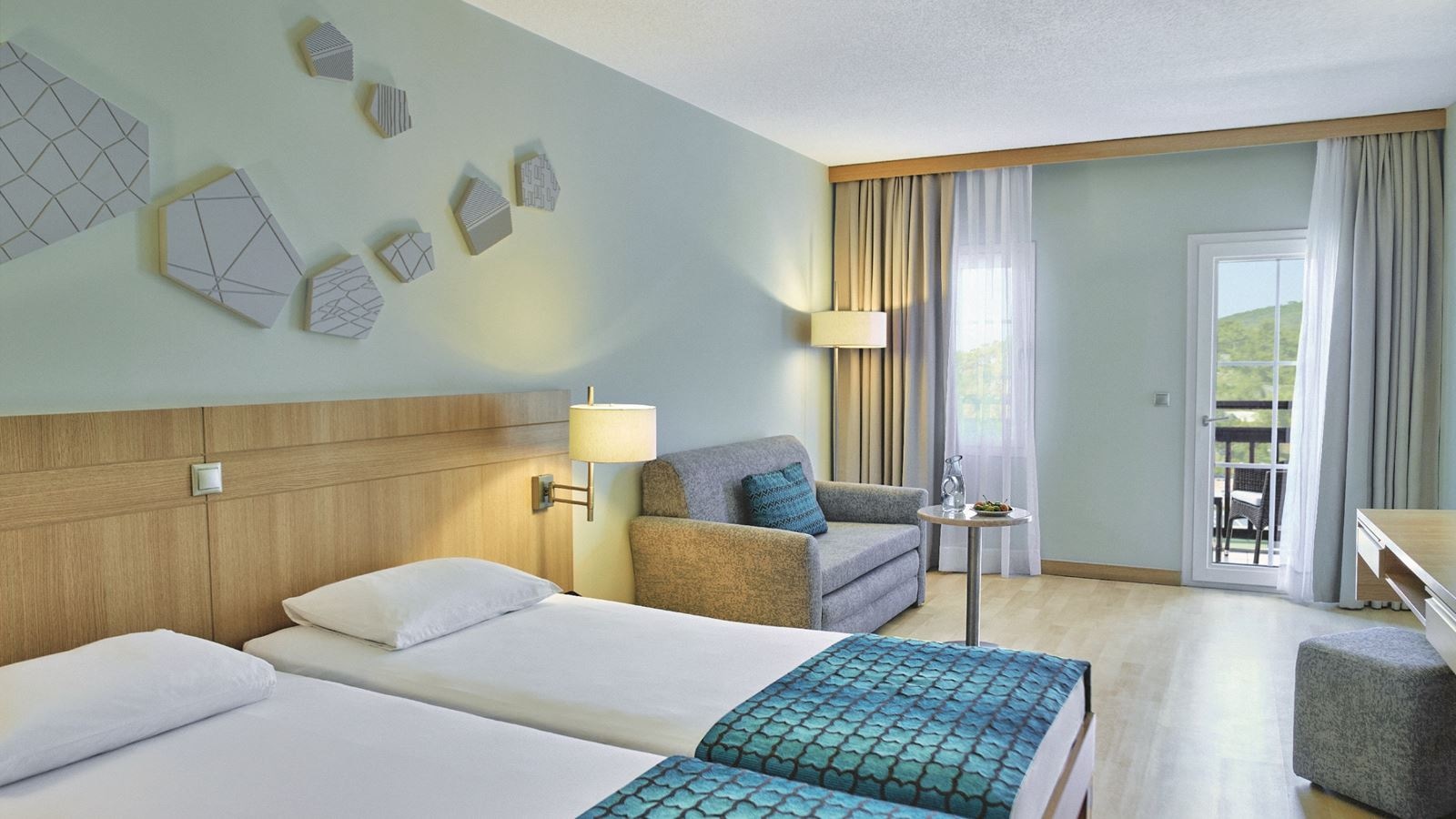 rooms-comfort-room-in--main-building