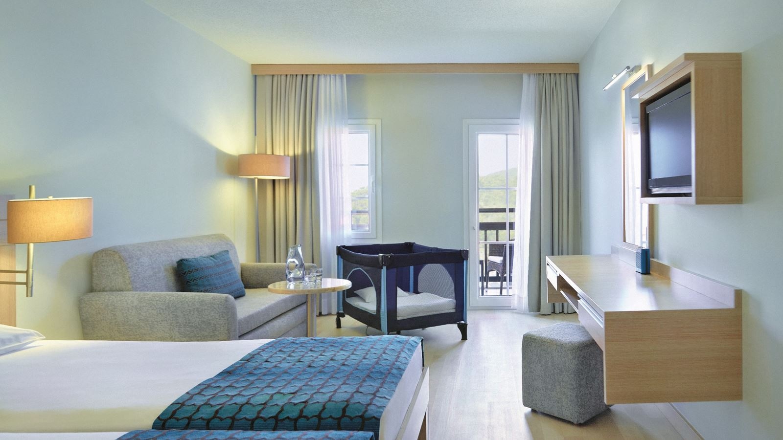 rooms-comfort-room-in--main-building