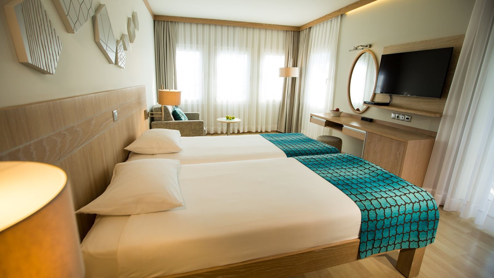 rooms-family-suit--in-villas