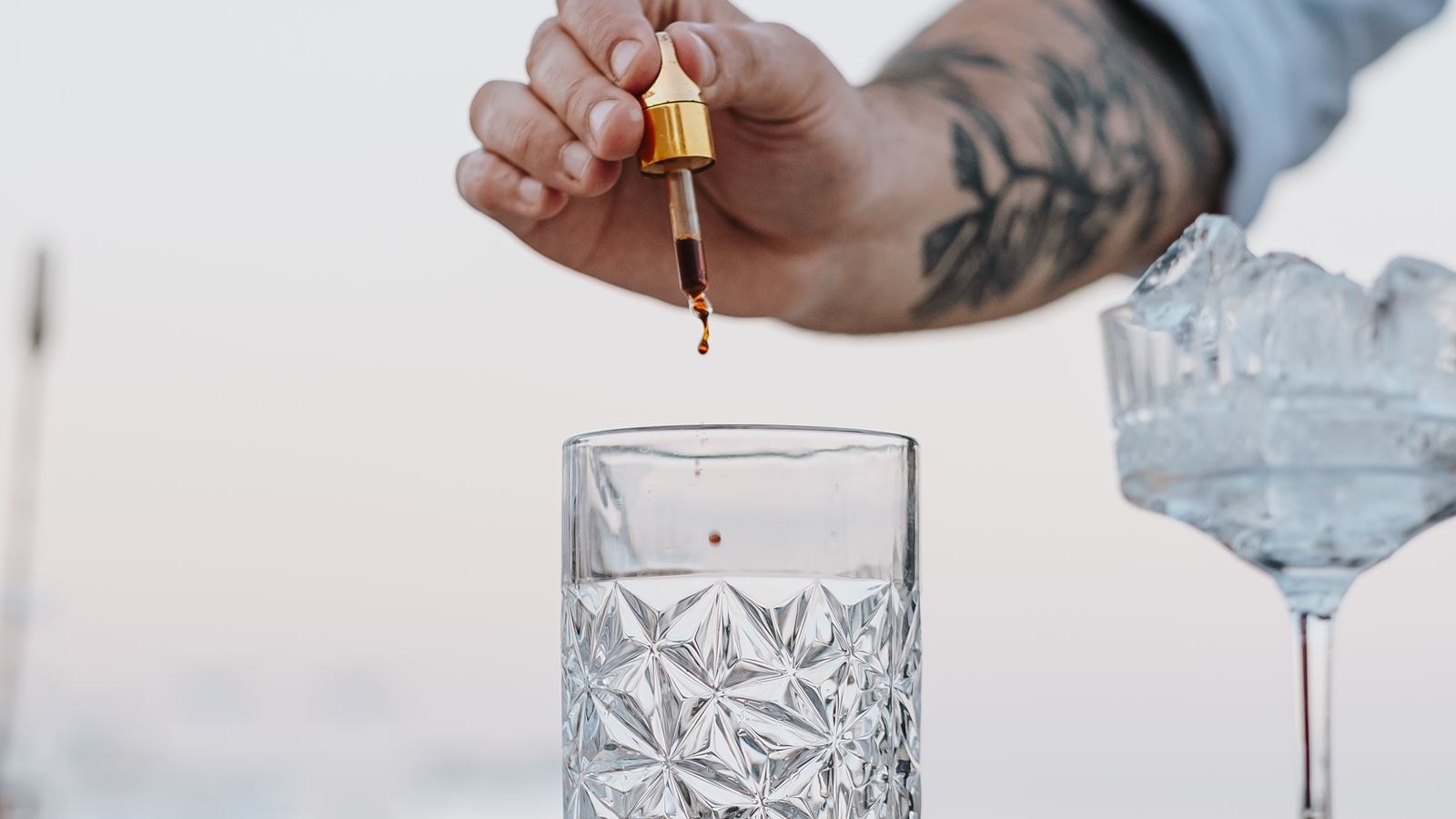 bars-blueme-pool-bar