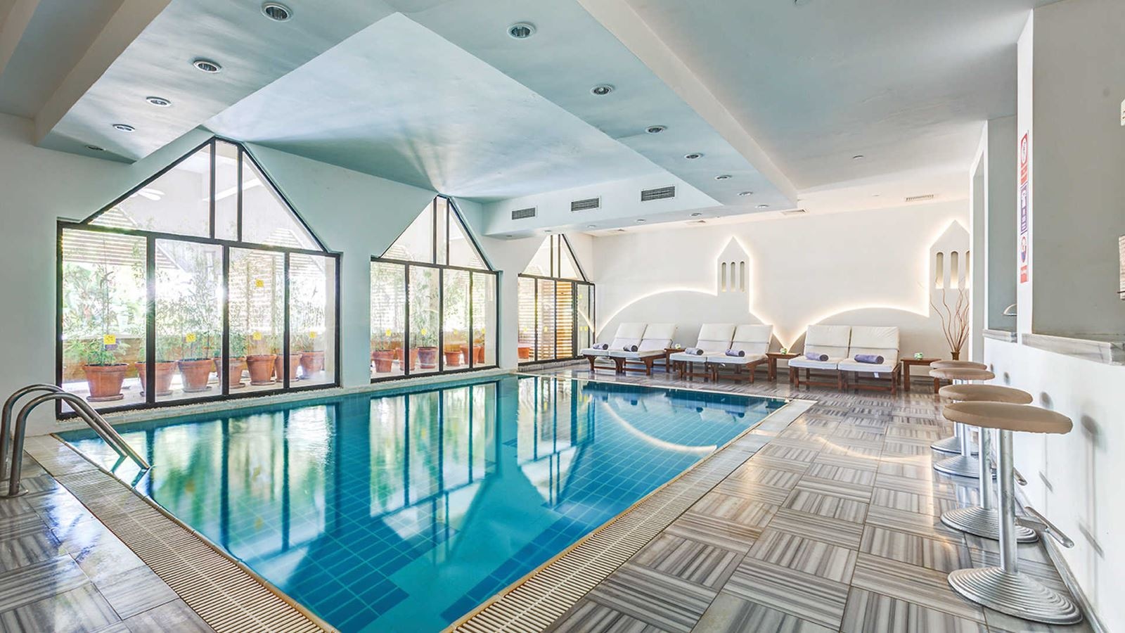 pools-indoor-pool