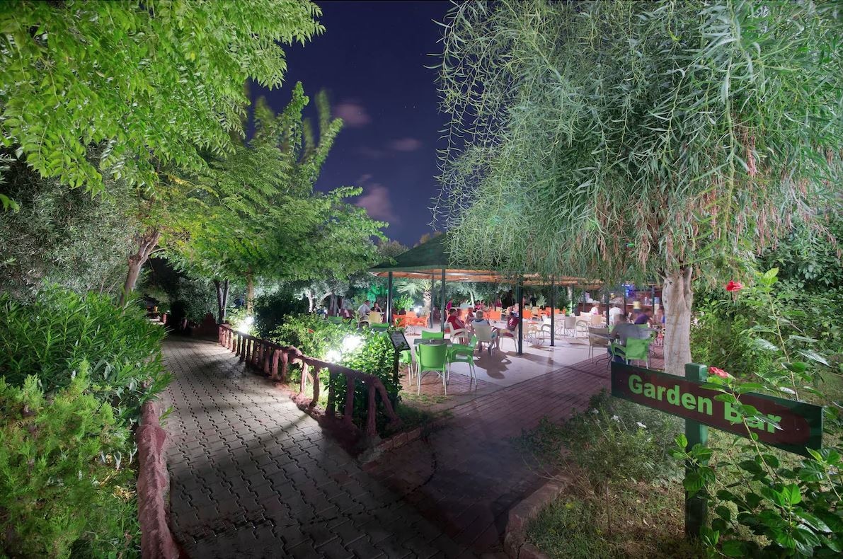 restaurants-garden