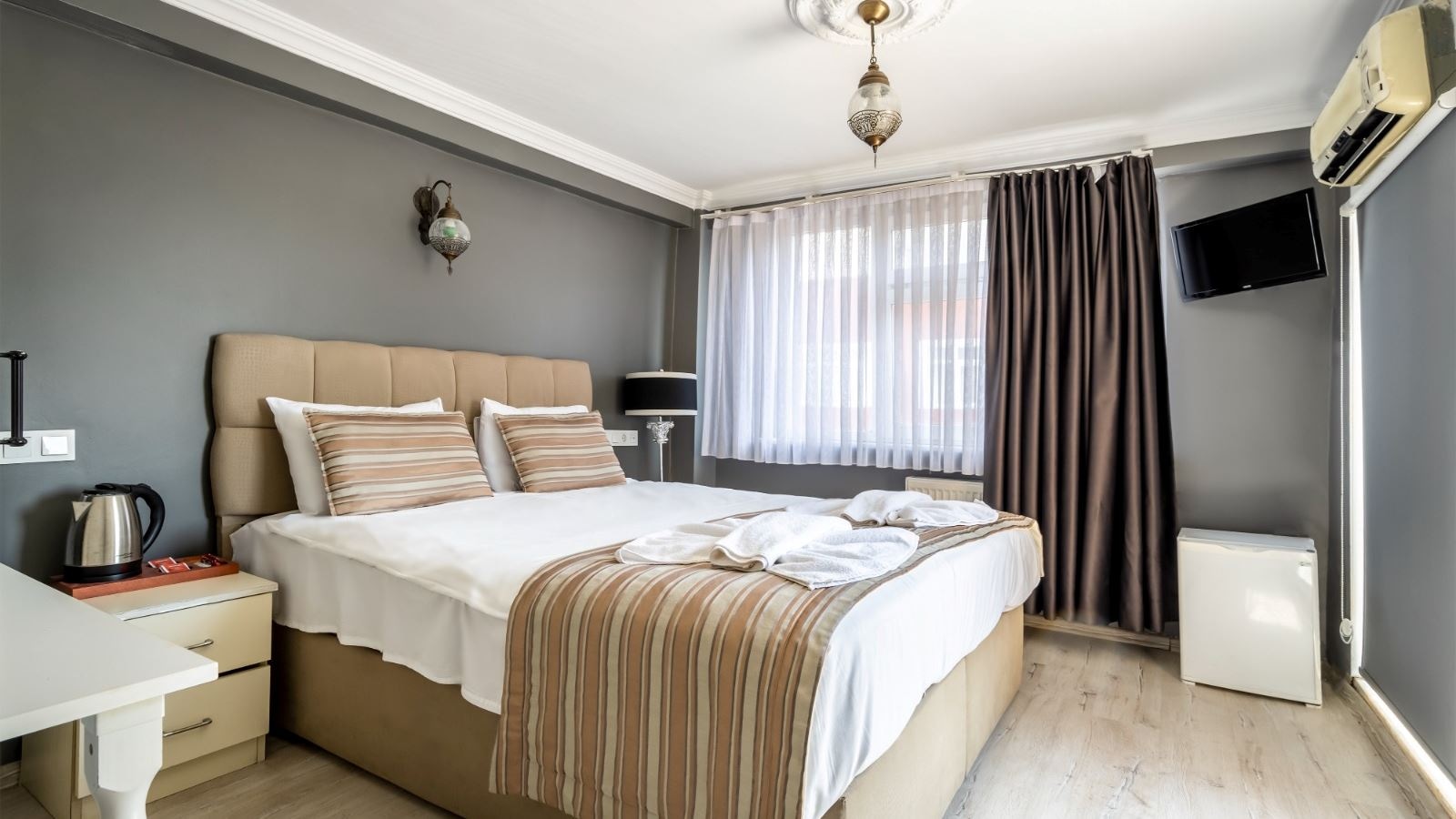 rooms-family-connection