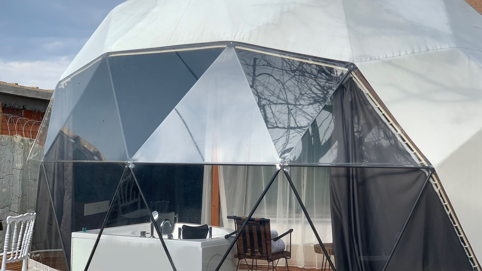 rooms-glamping-1+0-jakuzili-azurist