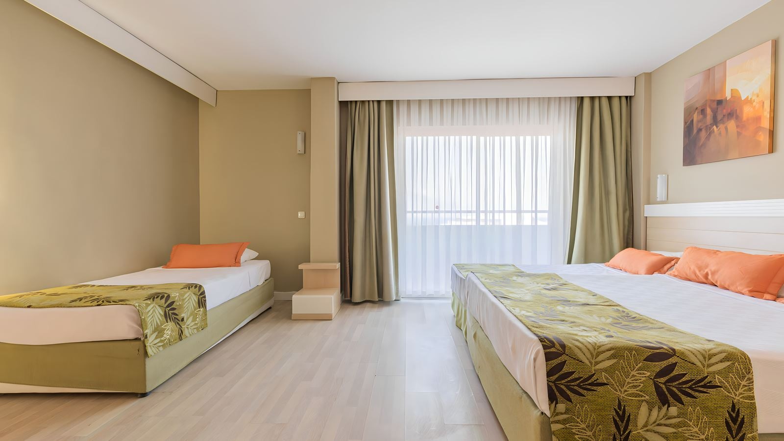 rooms-standard-room-land-view