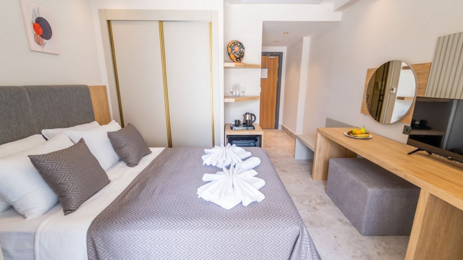 rooms-deluxe-swim-up