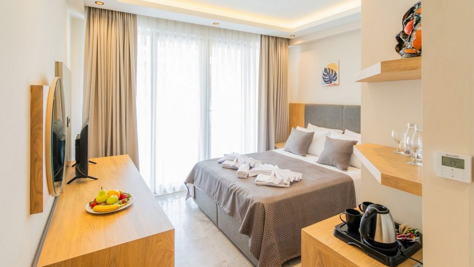 rooms-deluxe-swim-up