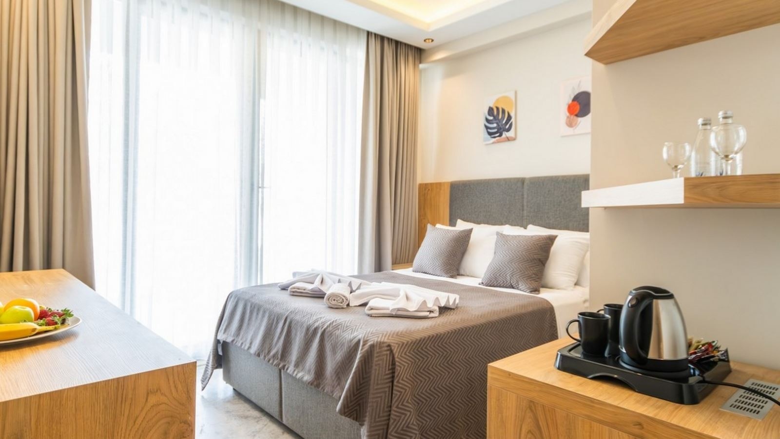 rooms-deluxe-swim-up