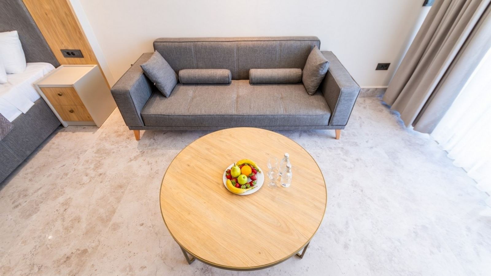 rooms-duplex-swim-up-suite