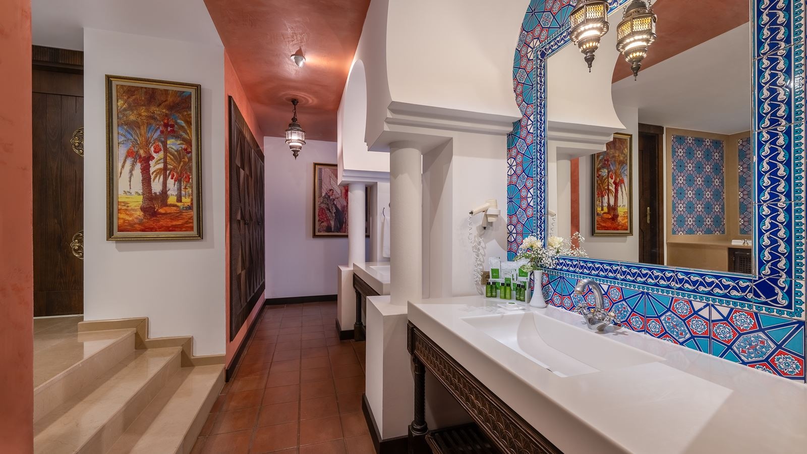 rooms-orient-suite-with-jacuzzi