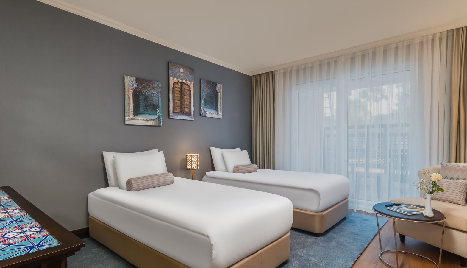 rooms-club-family-room