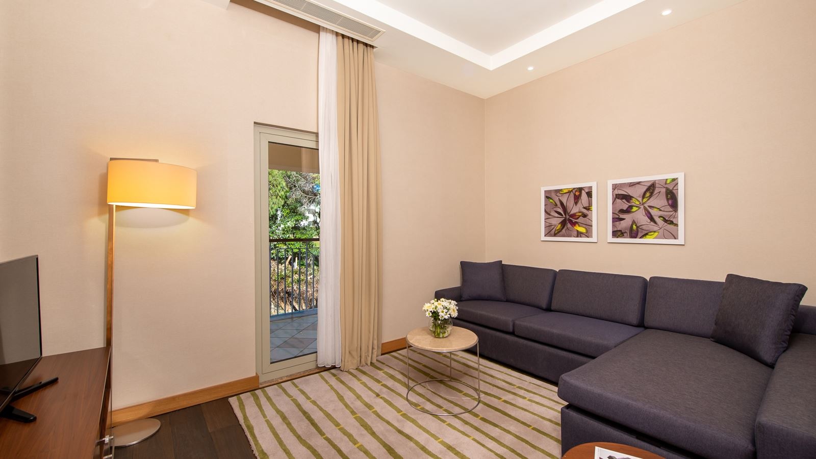 rooms-executive-villa