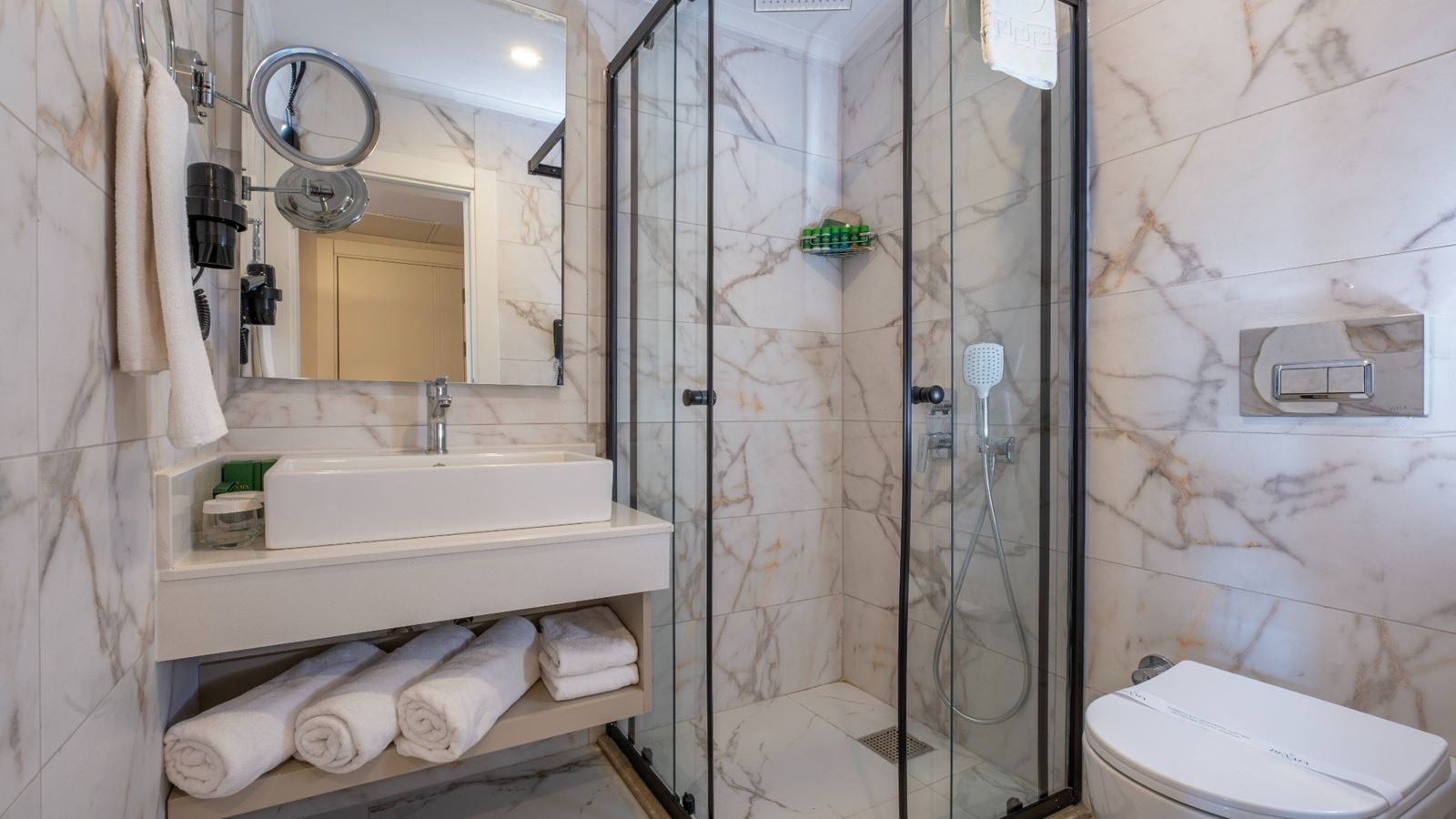 rooms-selectum-garden-room-jakuzili