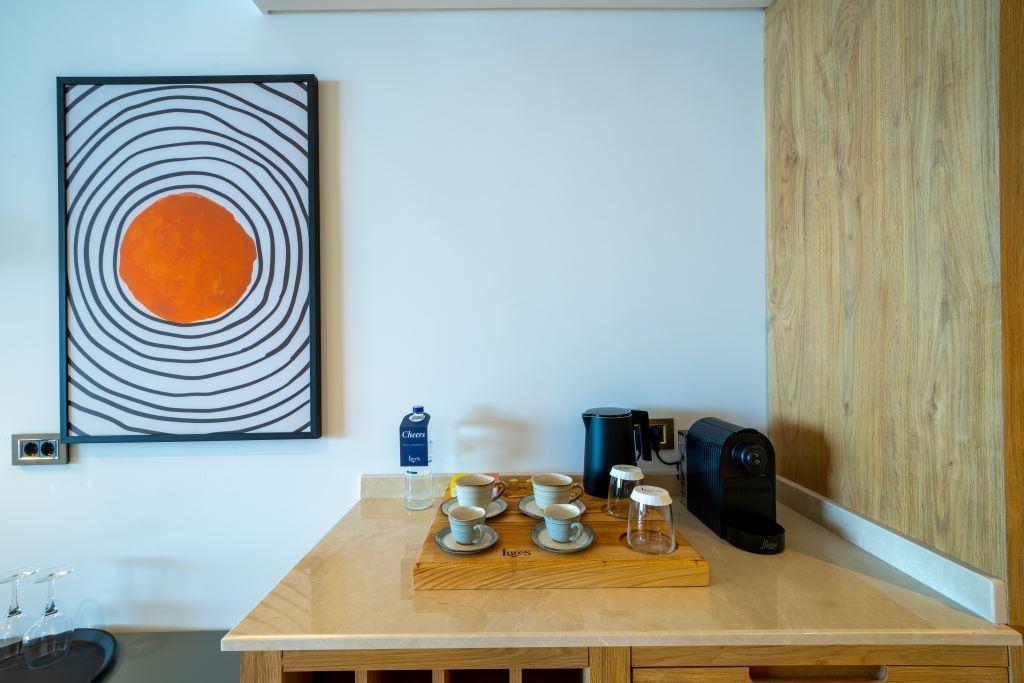 rooms-deluxe-sea-view-room-with-jacuzzi