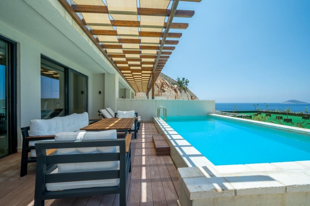 rooms-junior-suite-sea-view-with-private-pool