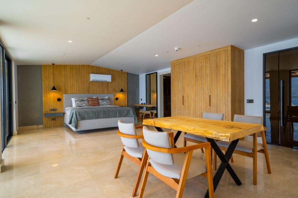 rooms-penthouse-suite-sea-view-with-jacuzzi