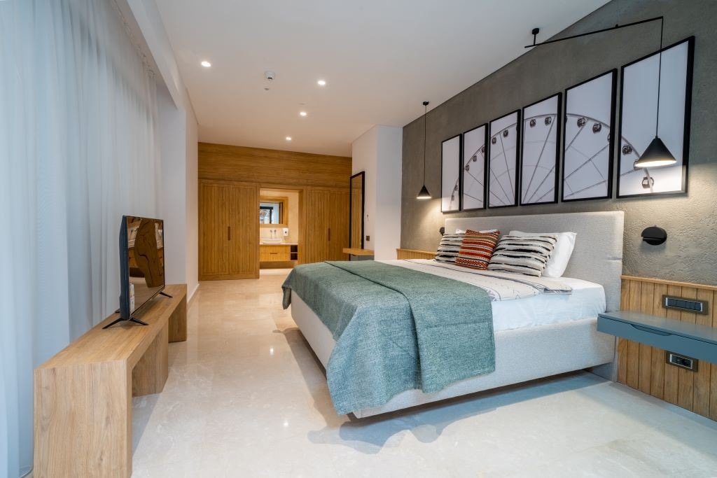 rooms-senior-suite-garden-view-private-pool