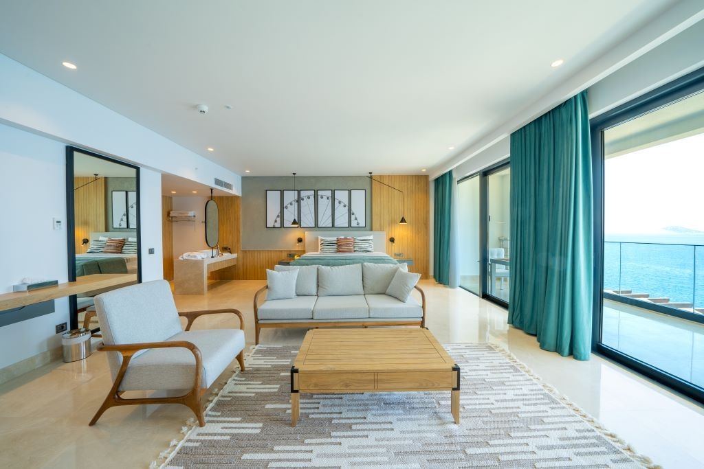 rooms-superior-sea-view-room