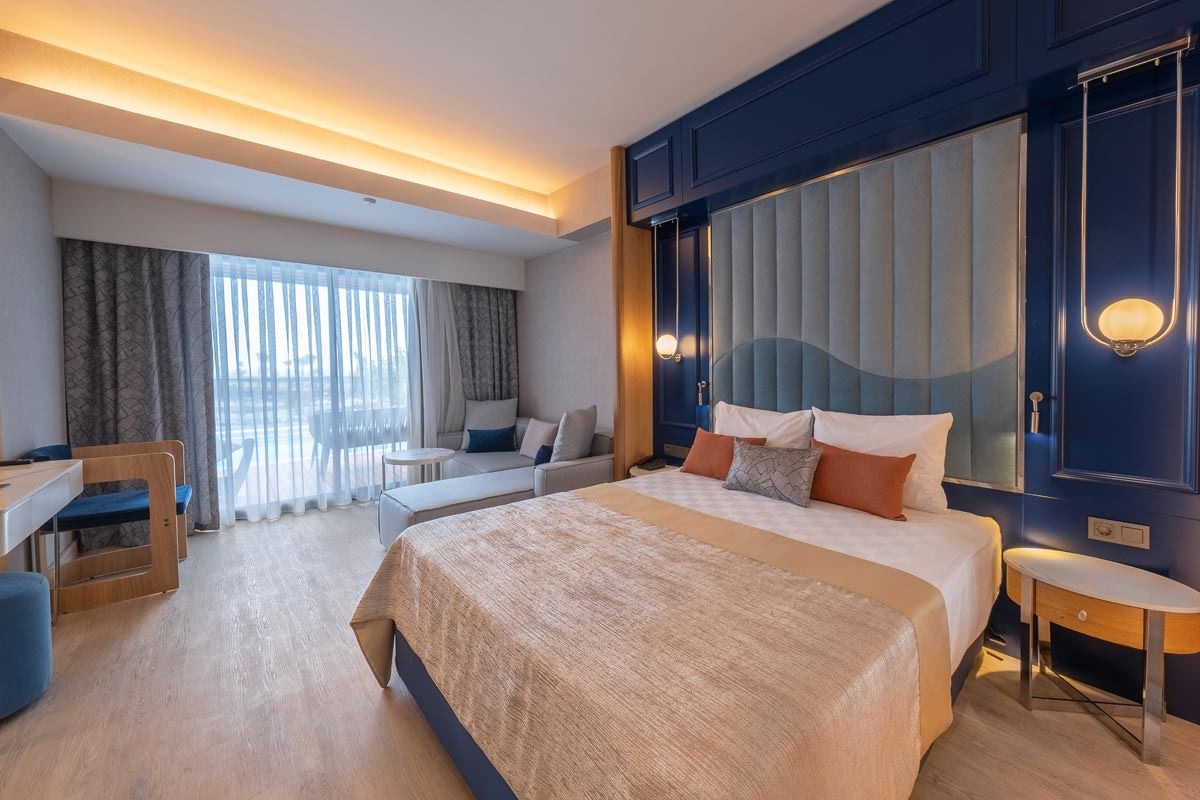 rooms-superior-swimup-sea-view