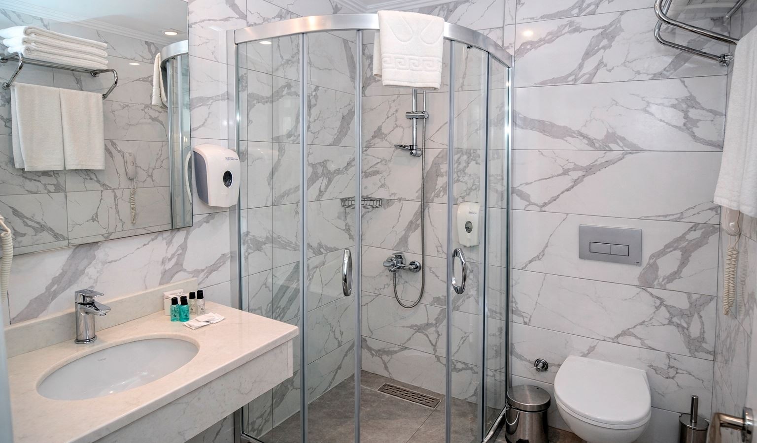 rooms-standard-room-no-balcony