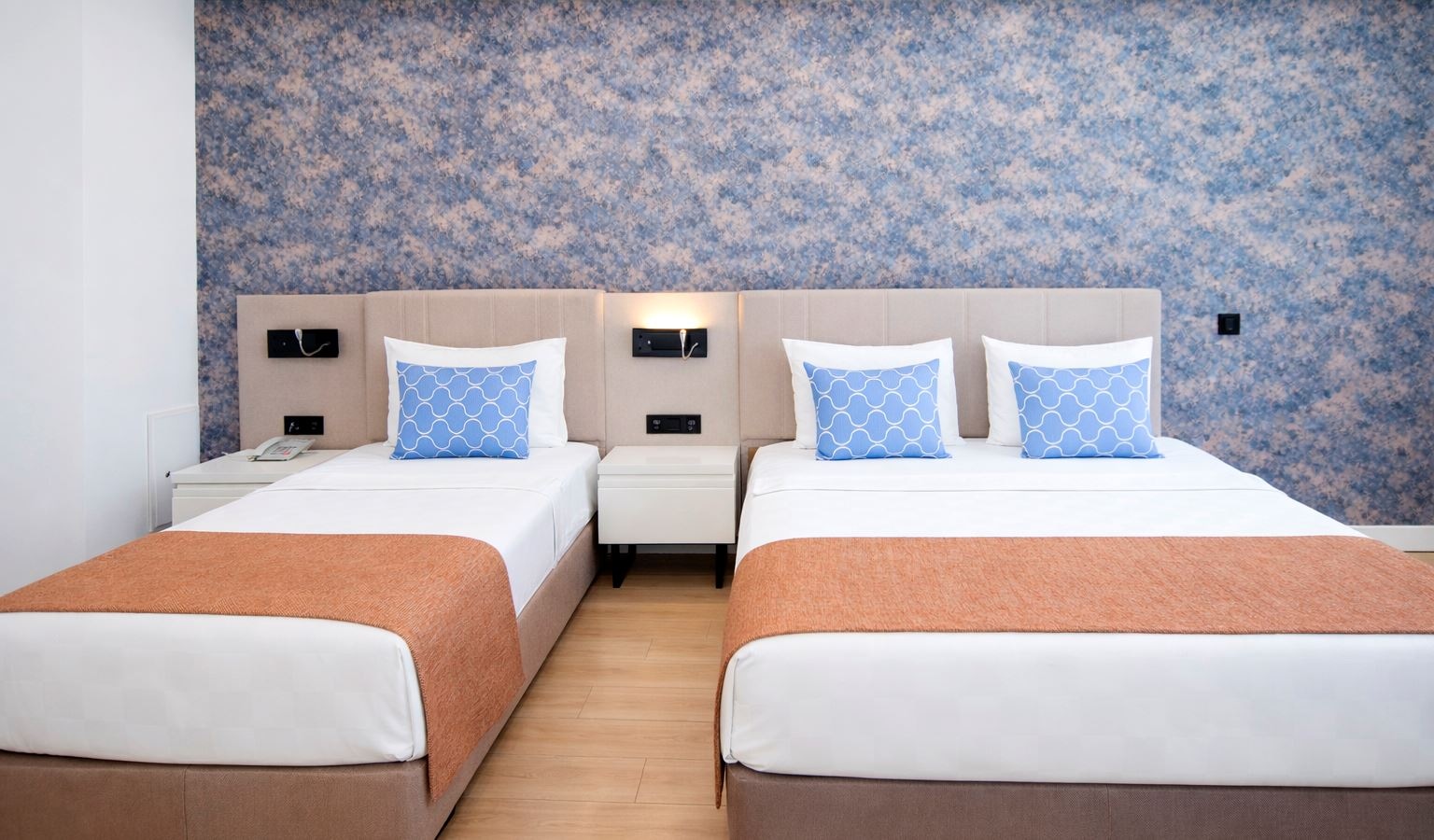 rooms-standard-room-no-balcony