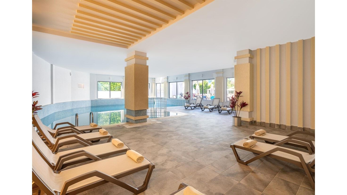 pools-indoor-pool