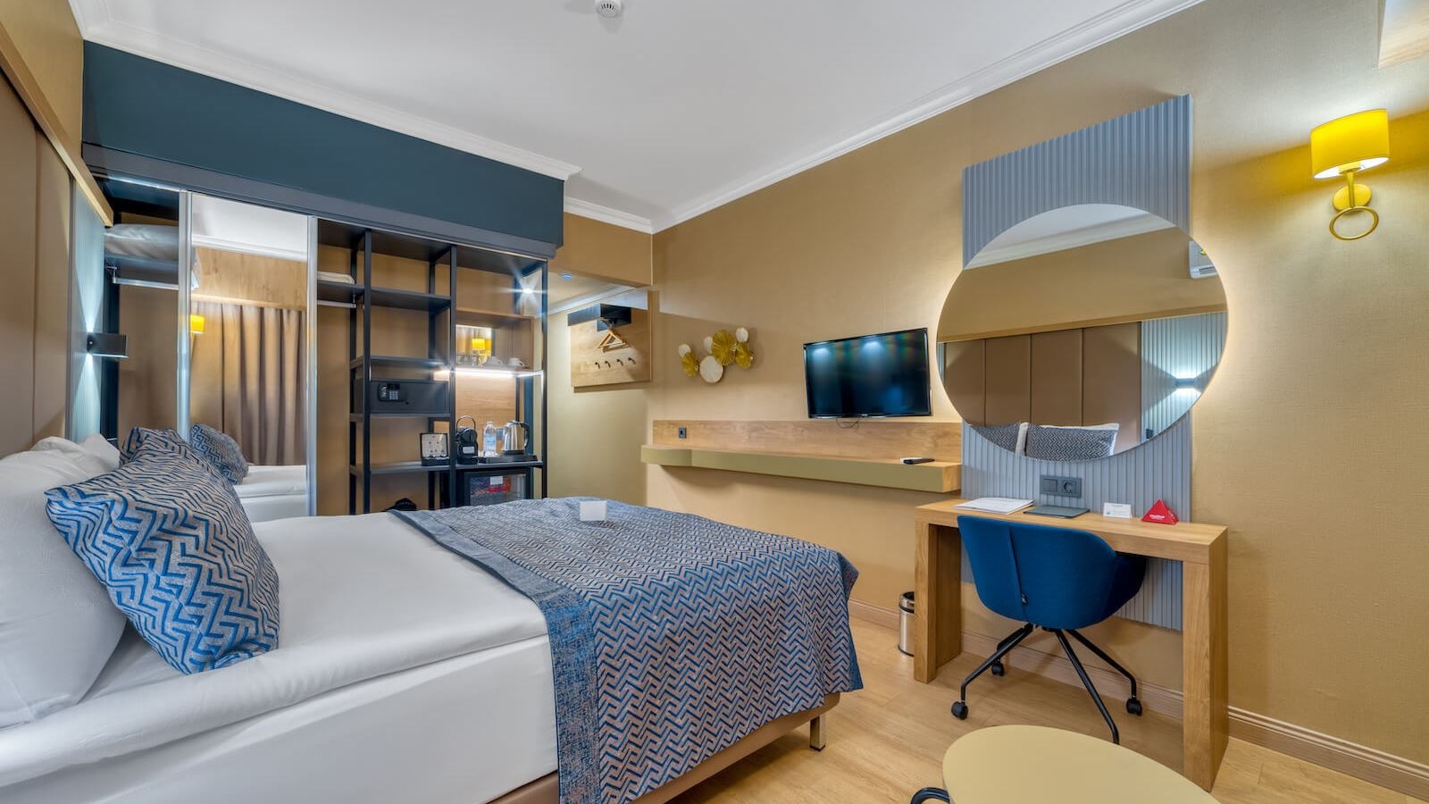 rooms-standard-room-land-view