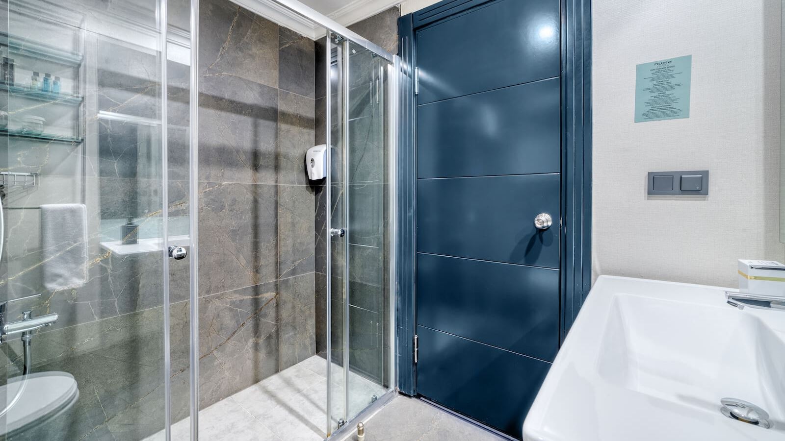 rooms-standard-room-land-view