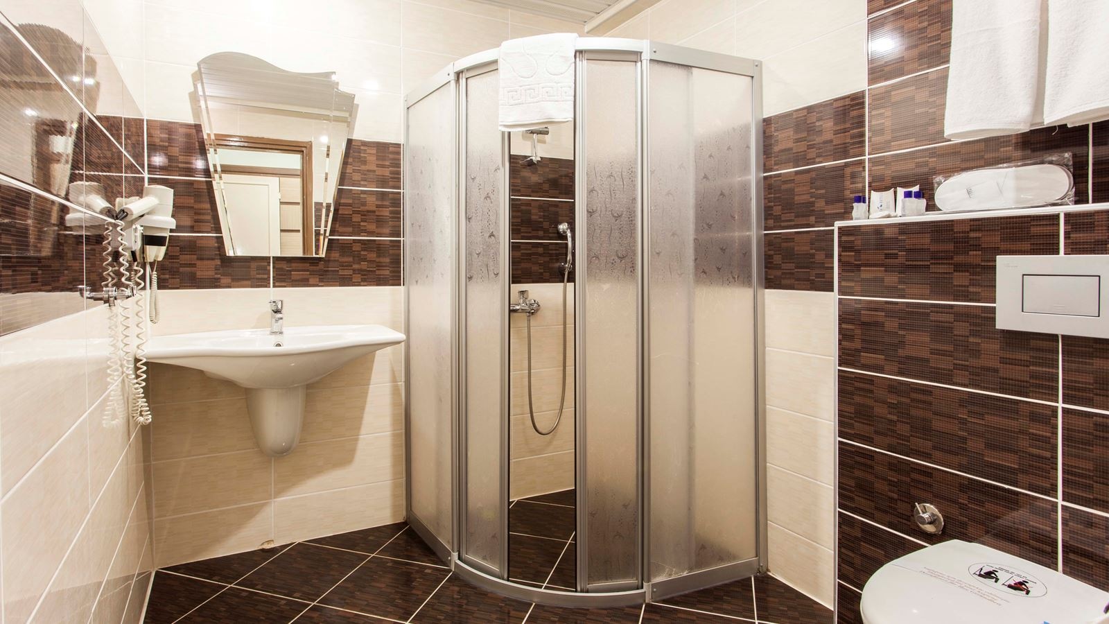 rooms-hotel-standard-room