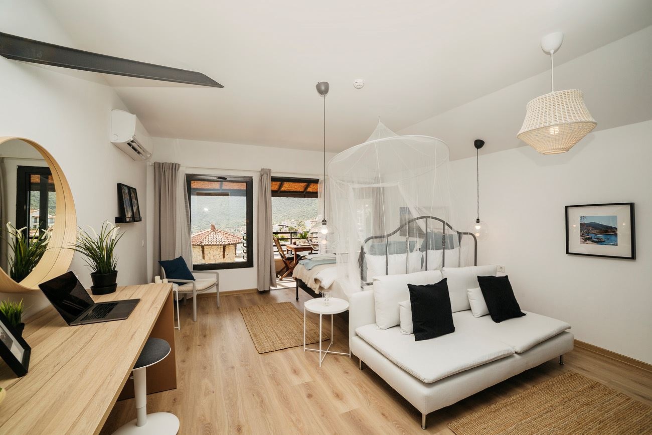 rooms-sea-view-romantic-room