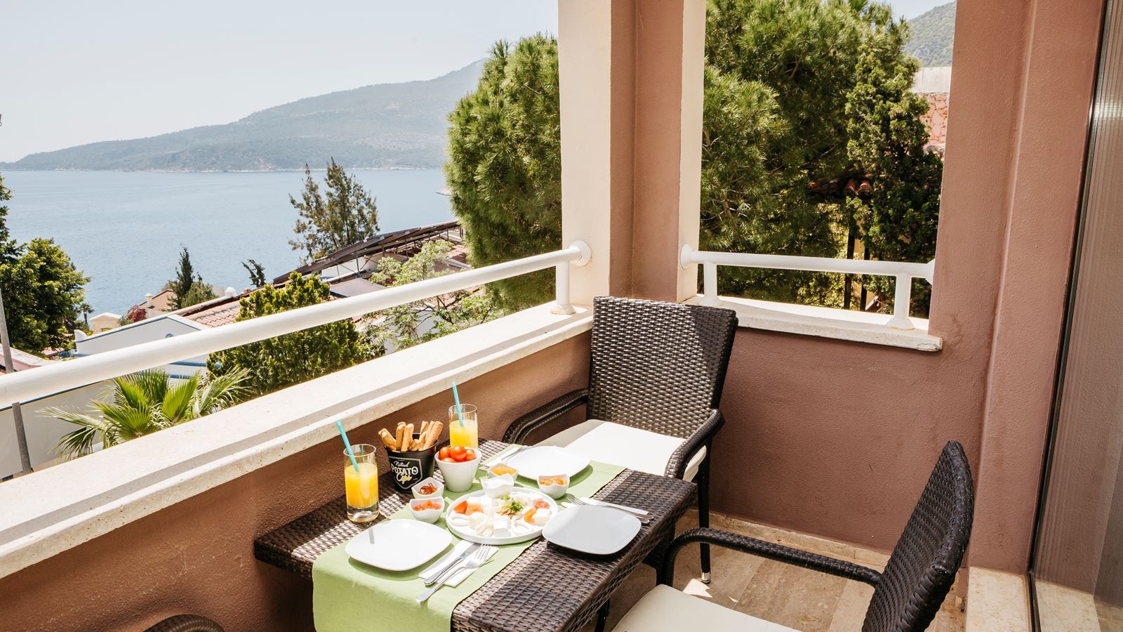 rooms-sea-view-two-bed-room-residence