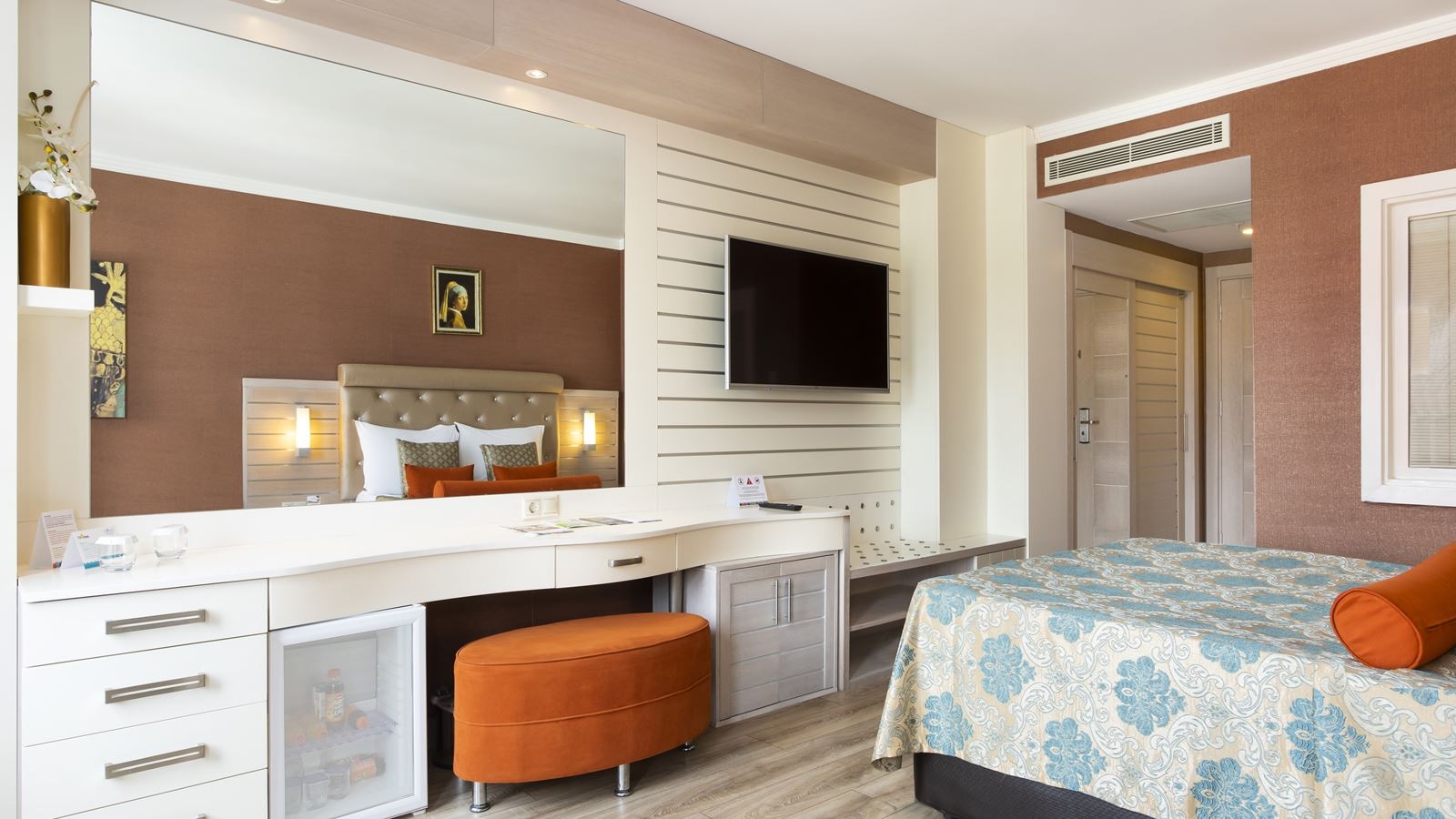 rooms-couple-standard-room-land-view