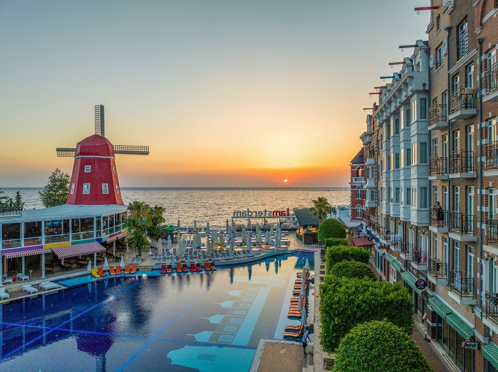 general-main-building