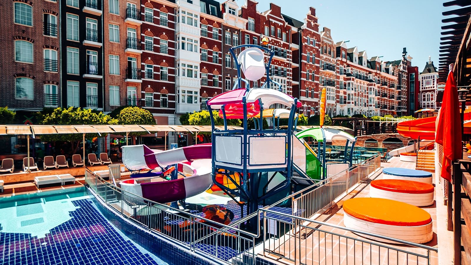 pools-outdoor-childrens-pool