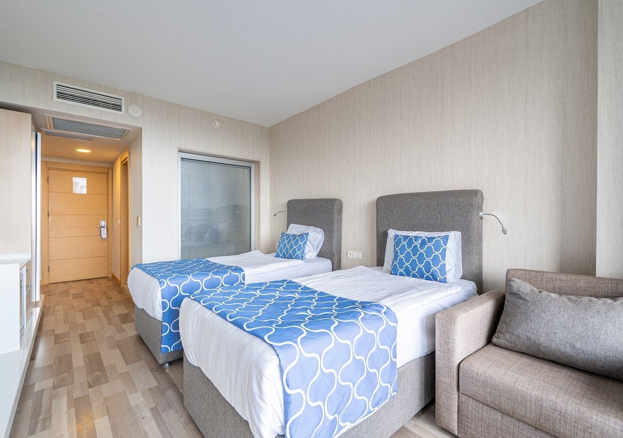 rooms-main-building-land-view-room