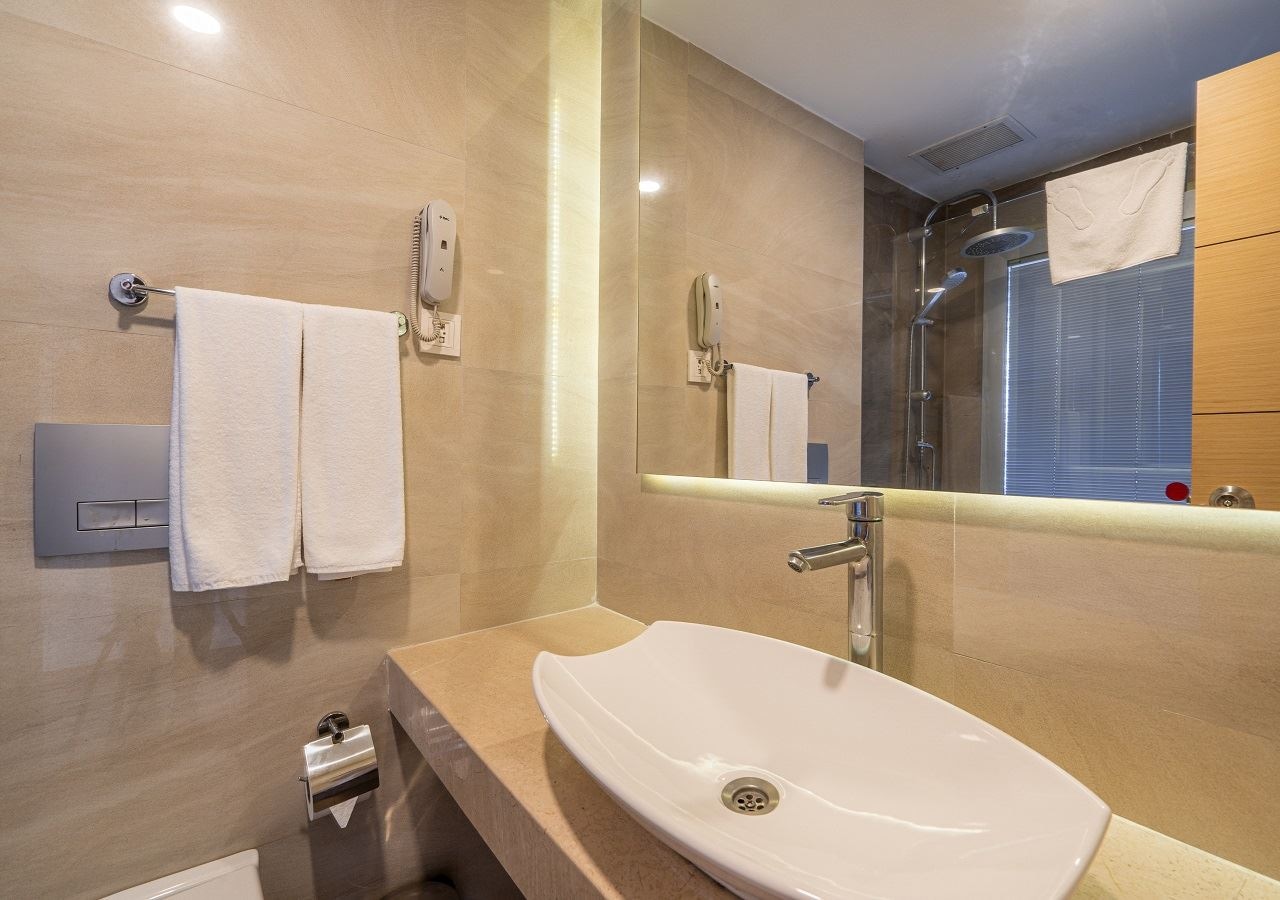 rooms-main-building-sea-view-room