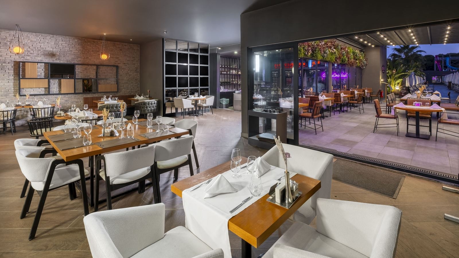 restaurants-she--he-adult-restaurant