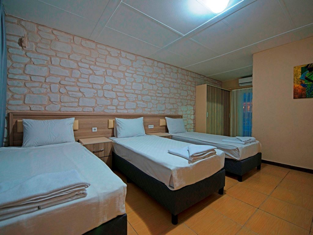 rooms-standard-large-room