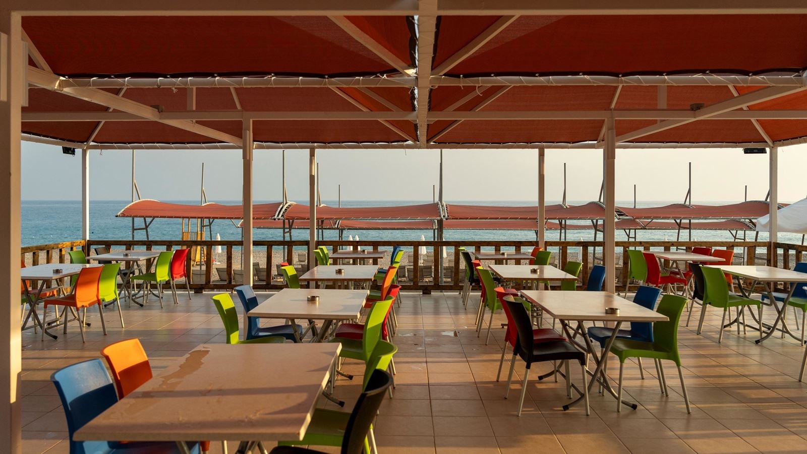 bars-sunset-beach-bar