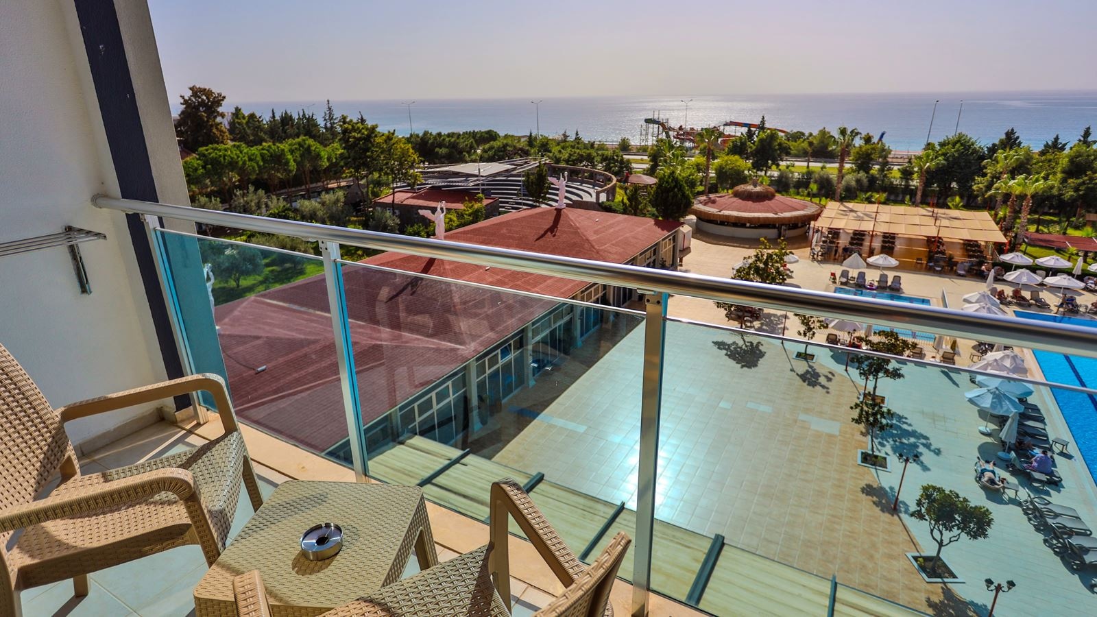 rooms-standard-side-sea-view