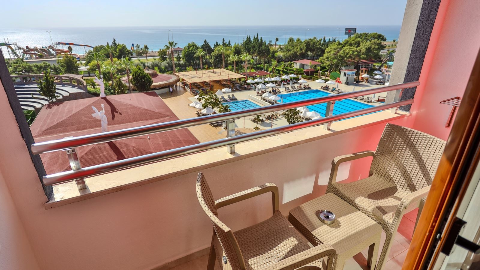 rooms-standard-side-sea-view