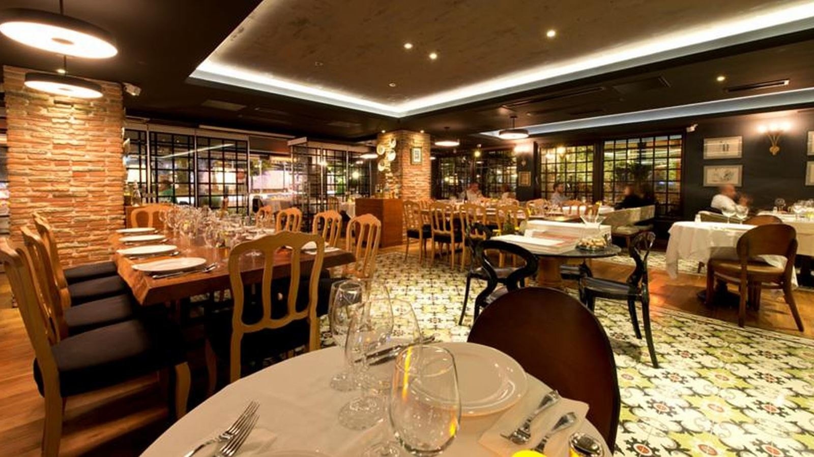 restaurants-restaurants