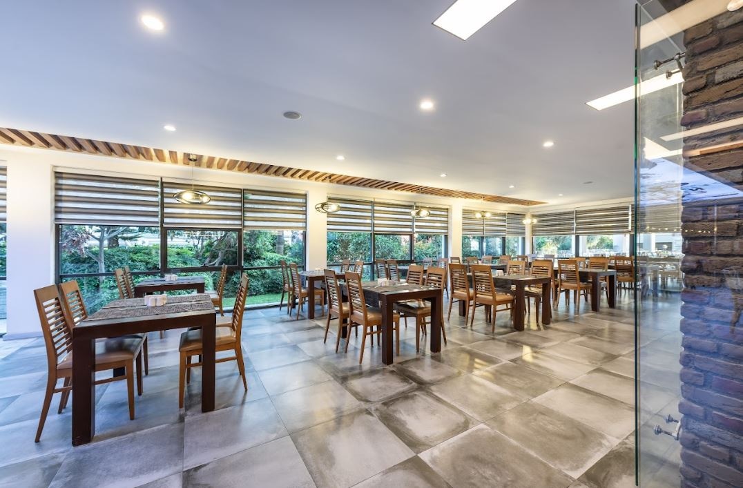 restaurants-main-restaurant