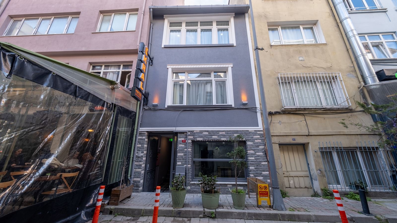 general-main-building