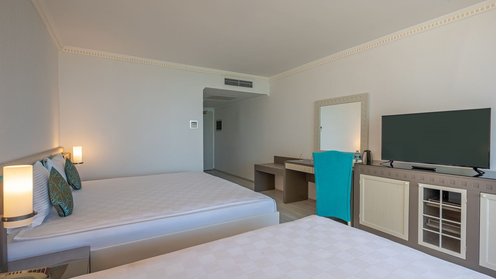 rooms-terrae-de-luxe-room