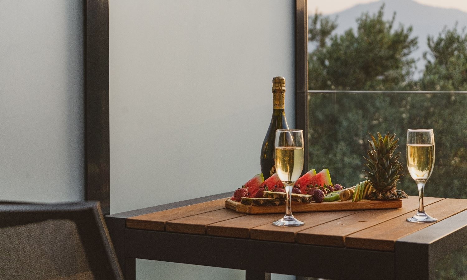 rooms-deluxe-sea-view-jacuzzi