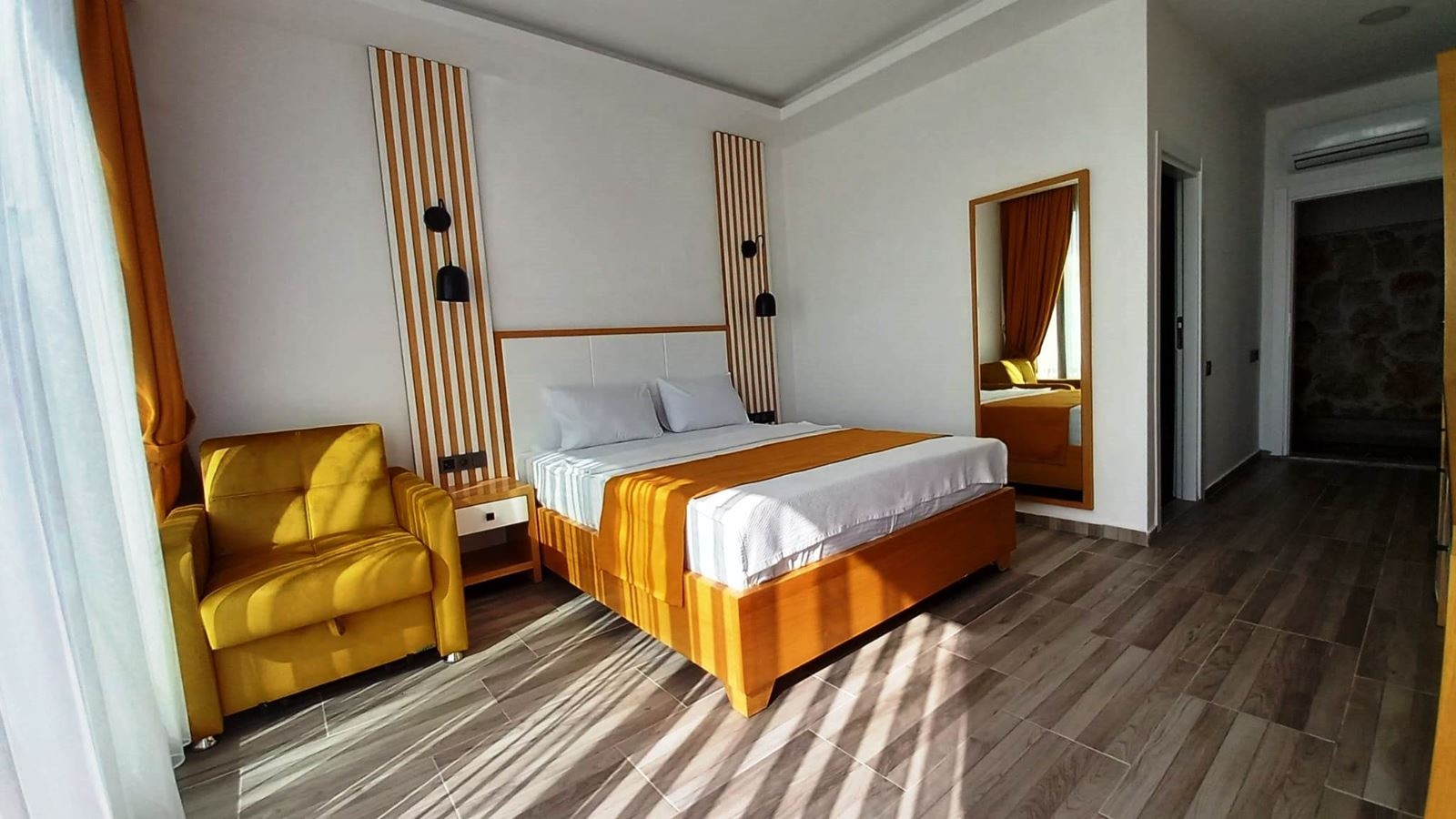 rooms-garden-deluxe-sea-view